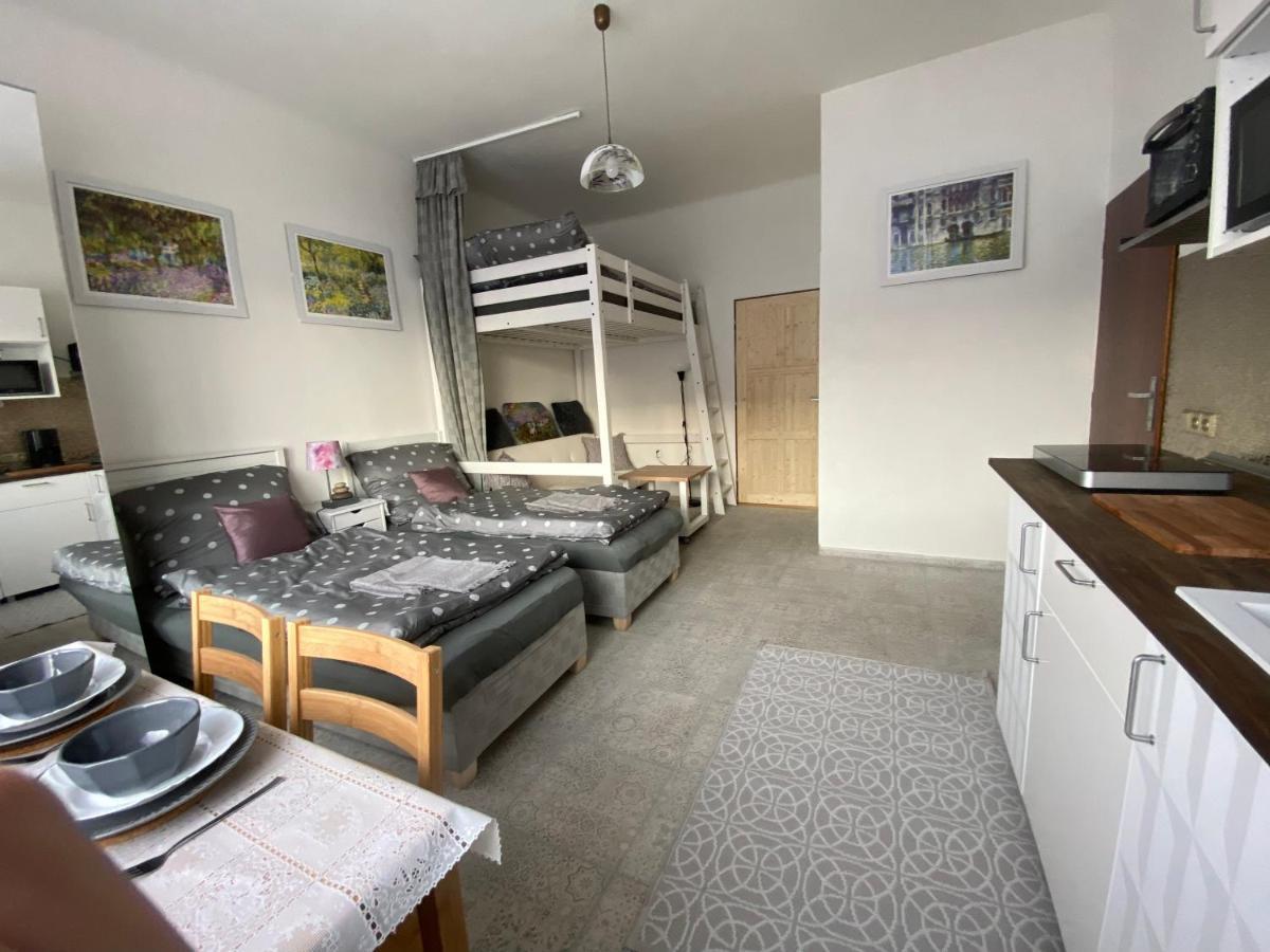 Artep Apartment Плзень Екстер'єр фото